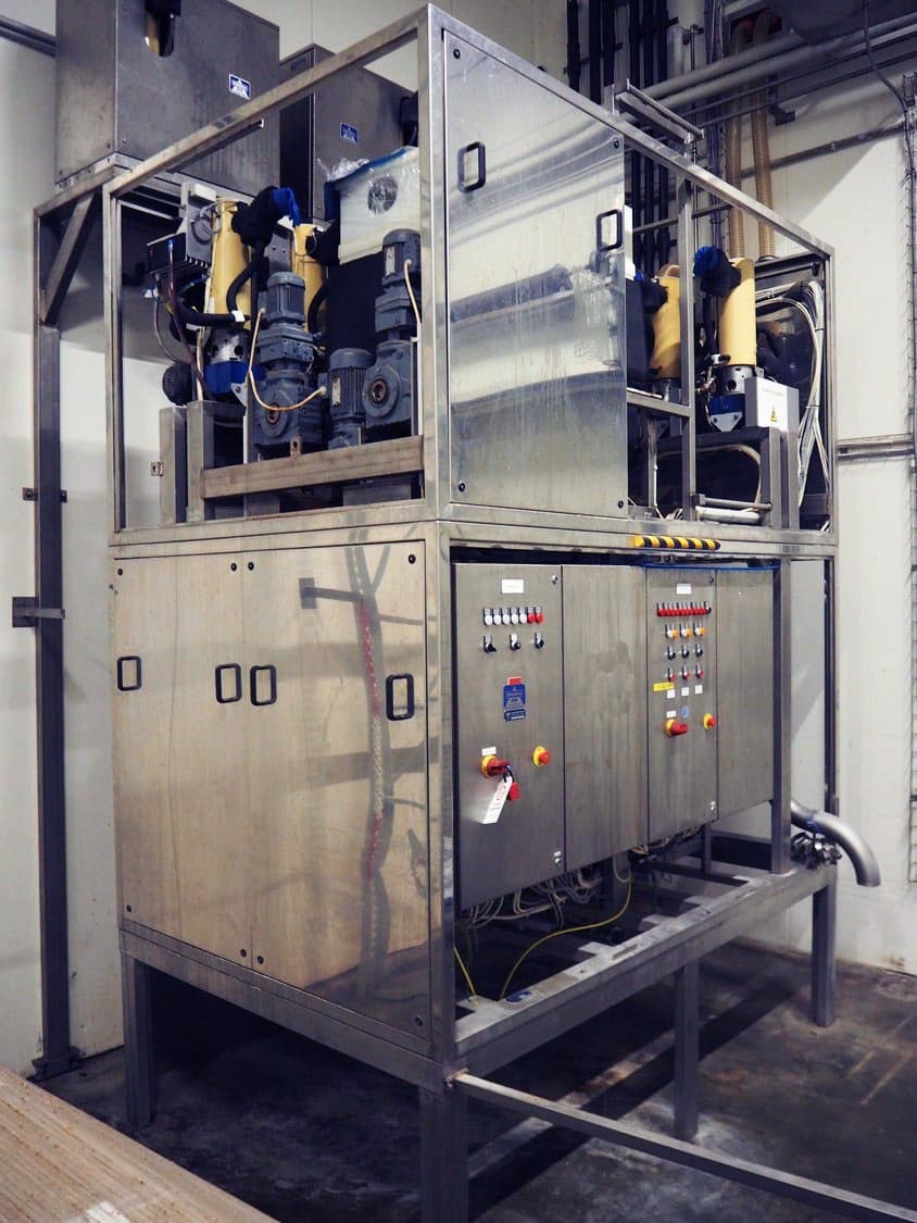 ZIEGRA 7200 KGS/ 24 HR ICE MACHINE